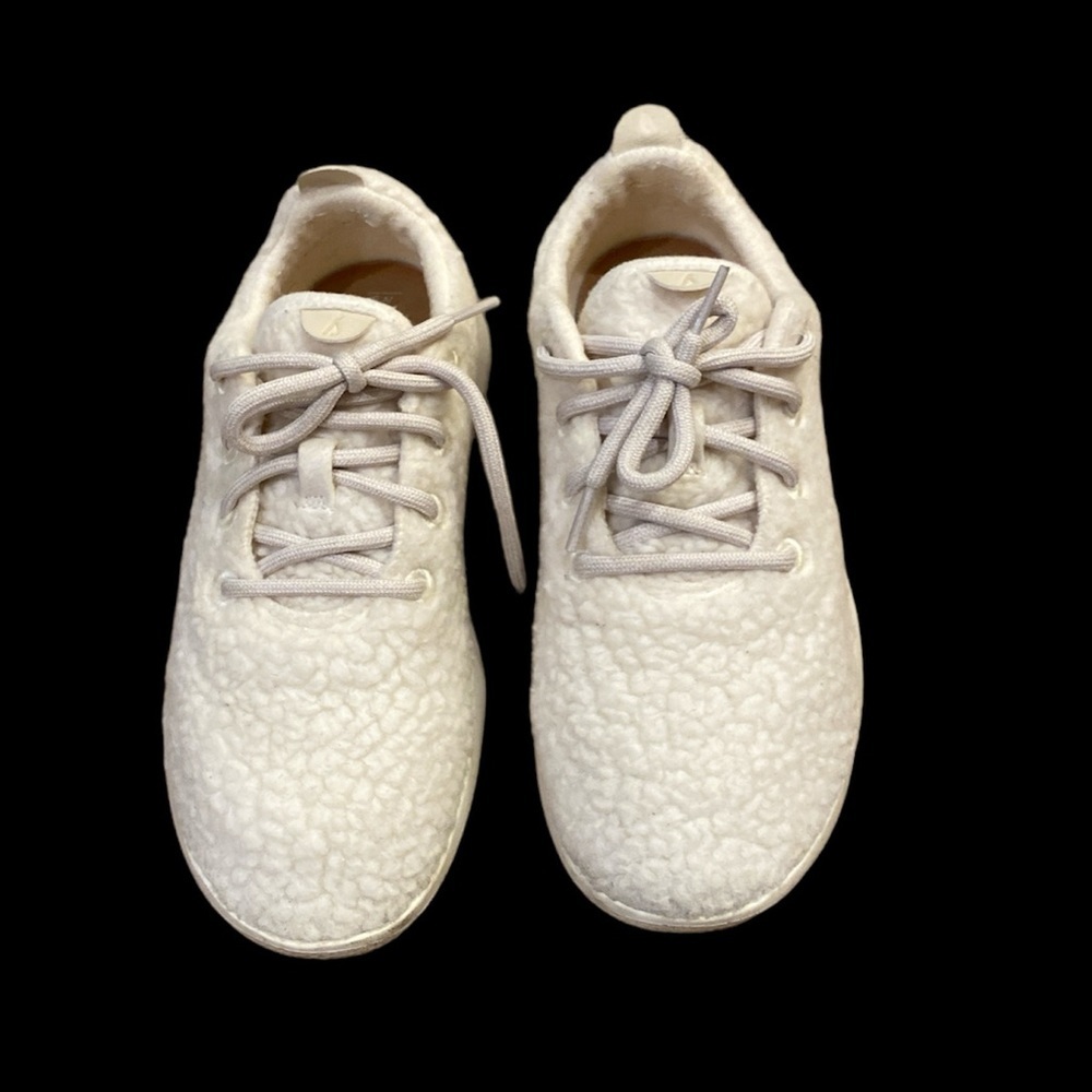 Allbirds women sherpa wool shoes size 9 cream color